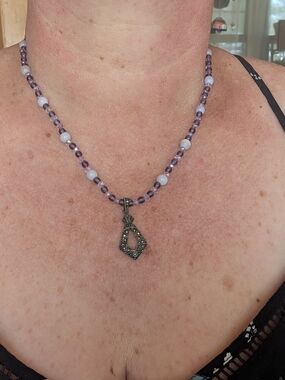Lavender Beaded Necklace with Geometric Pendant - Unbranded